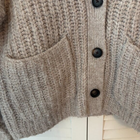 Banana Republic Factory women's Textured Pocket Cardigan sweater small grey - Picture 3 of 9